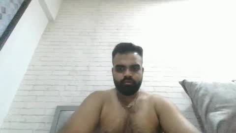 brownstud95 online show from November 14, 8:22 pm