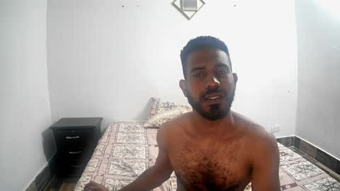 bruce_1111 online show from February 3, 2:10 pm