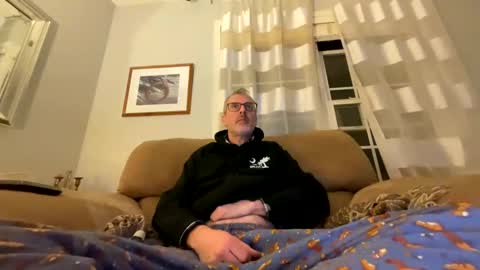 Bruce online show from February 3, 3:31 am