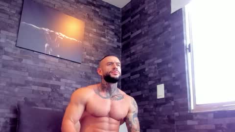 Snapshot of brucedallas chatting on September 21, 6:34 pm brucedallas online show from September 21, 6:34 pm