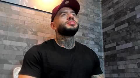 brucedallas online show from January 11, 2:06 am