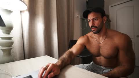 onlyfans BRUCESTRYKER online show from October 3, 4:54 am