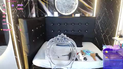 Bruja SCarlata online show from December 20, 12:01 pm