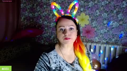 Julia online show from April 2, 9:44 pm