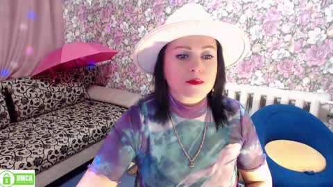 Julia online show from December 7, 8:55 pm