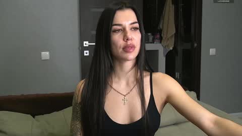 Alice online show from December 29, 9:30 pm