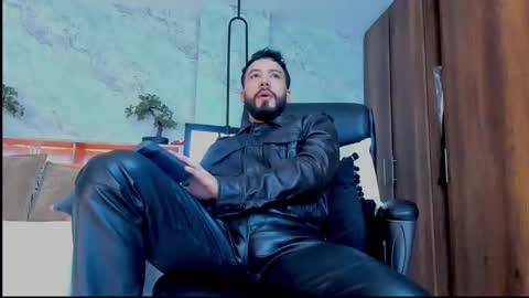 Andres Suarez online show from March 12, 4:13 pm