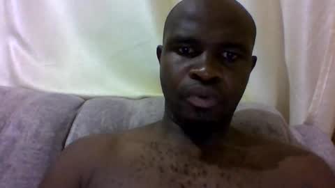 brucedarling online show from April 8, 4:37 am