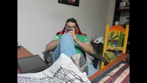 Snapshot of brutalmaster1983 chatting on February 6, 7:40 pm BRUTALMASTER1983 online show from February 6, 7:40 pm
