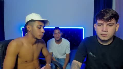 bryan_master77 online show from October 19, 3:00 am