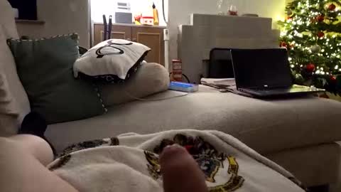 bth2908 online show from December 3, 5:13 pm