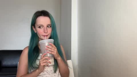 bubble_b00 online show from February 20, 7:45 am