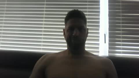 bubblebee1982 online show from April 30, 8:19 am