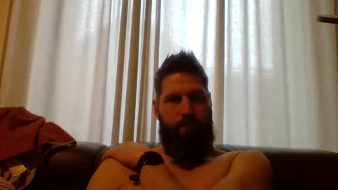 bubblebee1982 online show from February 4, 8:13 am