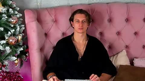 bubblecum_ online show from January 14, 8:28 pm