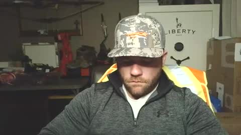 buckwild69204 online show from December 19, 11:55 pm