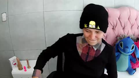 bug2025 online show from November 28, 3:03 am