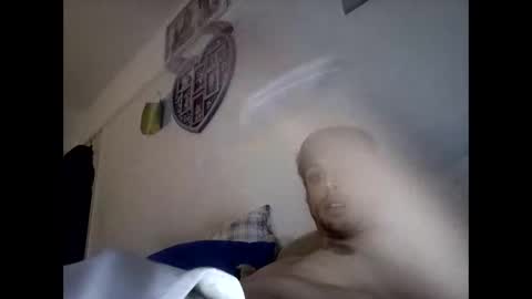 Benpugh online show from April 1, 12:55 am