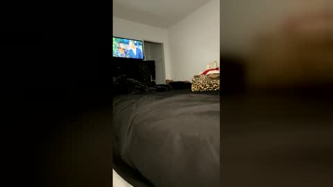 bugxz695 online show from June 11, 2:53 am