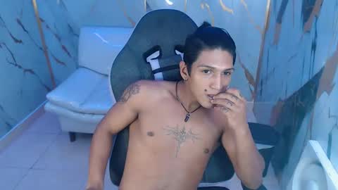 bull_cam online show from December 5, 2:44 am