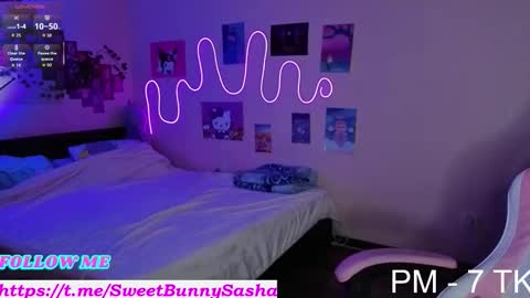 Snapshot of bunny__of_love chatting on October 23, 10:17 am Sasha online show from October 23, 10:17 am
