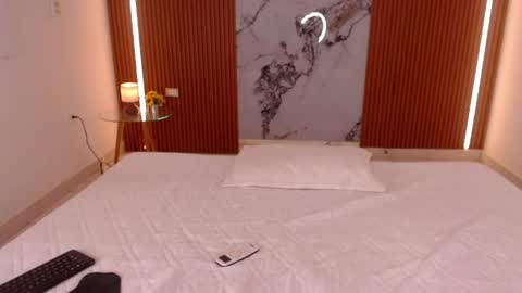 Rossi Hill online show from April 5, 12:24 pm