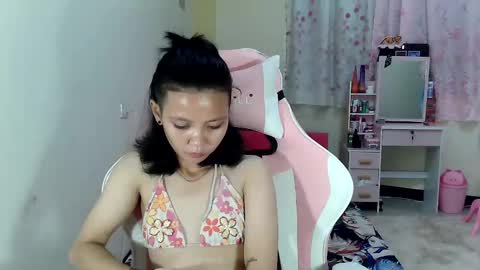 bunny_flower18 online show from February 25, 5:30 pm