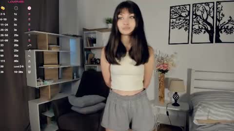 Aria online show from July 12, 9:12 am