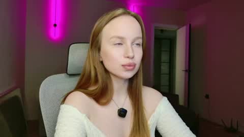 Mary online show from June 27, 2:56 pm
