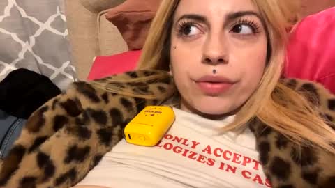 Bunnyaliengirl online show from January 17, 1:47 am