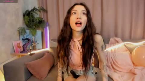 Eva online show from August 3, 6:25 pm
