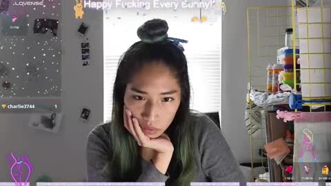 Tokki  bunny  online show from December 9, 7:29 pm