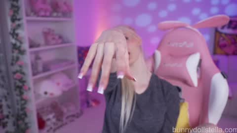 Stella online show from January 9, 12:49 am