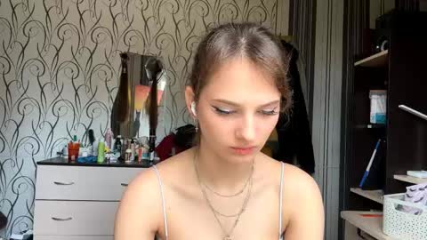 Bella online show from May 10, 10:21 am