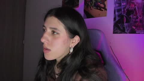 Snapshot of bunnyy09 chatting on January 19, 1:32 am Jess online show from January 19, 1:32 am