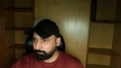 Hairy Arabian online show from September 13, 7:38 pm