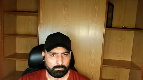 Hairy Arabian online show from September 15, 3:41 am