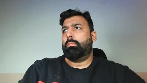 Hairy Arabian online show from February 6, 5:03 am