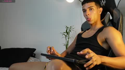Buster independent model online show from June 13, 3:17 am