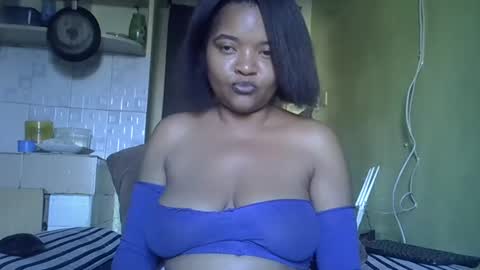 busty kenzi online show from January 20, 4:43 am