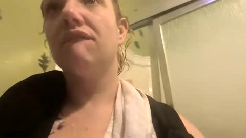 BustyBabie9 online show from October 17, 10:19 am