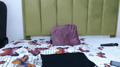 bustytessa37 online show from October 16, 12:16 pm