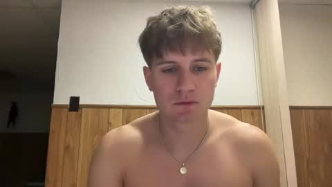 Snapshot of buzz5127 chatting on October 16, 5:18 am buzz5127 online show from October 16, 5:18 am