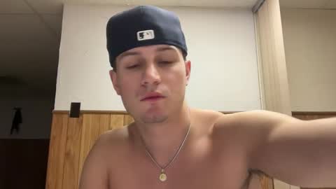 Snapshot of buzz5127 chatting on October 28, 5:19 am buzz5127 online show from October 28, 5:19 am