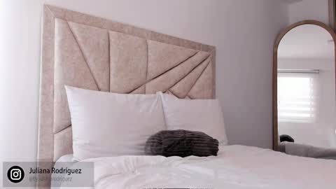    online show from September 18, 8:24 pm