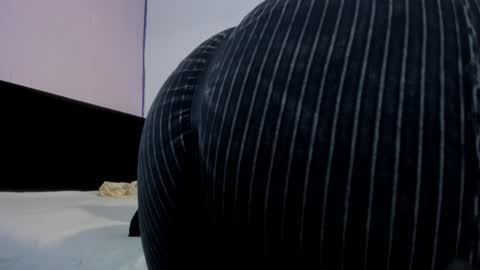     online show from November 12, 7:05 pm