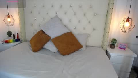 bycandy_ online show from January 19, 1:21 pm