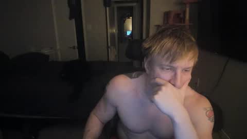 Snapshot of c00ki3m0nstr chatting on October 14, 2:14 am c00ki3m0nstr online show from October 14, 2:14 am