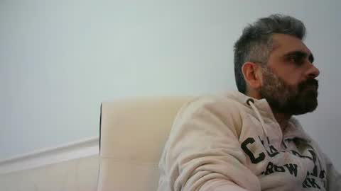 Snapshot of c534963 chatting on December 22, 2:49 pm supersperm online show from December 22, 2:49 pm