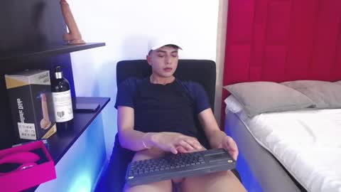 Snapshot of cady_hot chatting on September 24, 9:54 pm Cady online show from September 24, 9:54 pm